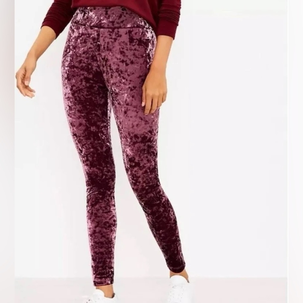Lou & Grey Velvet Plum Leggings